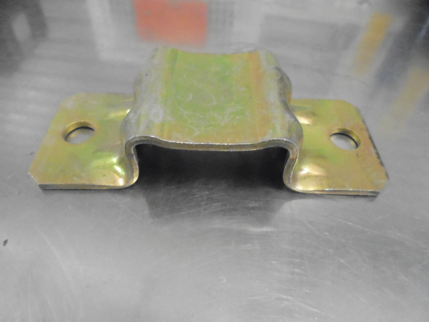Holden VZ SS Commodore Genuine Front Stabilizer Shaft Insulator Clamp New Part