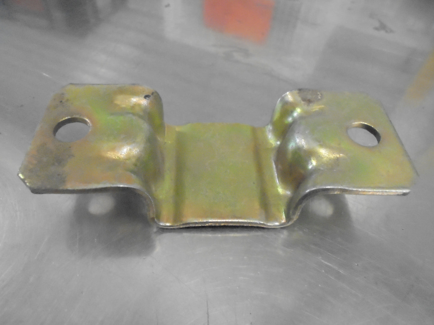 Holden VZ SS Commodore Genuine Front Stabilizer Shaft Insulator Clamp New Part