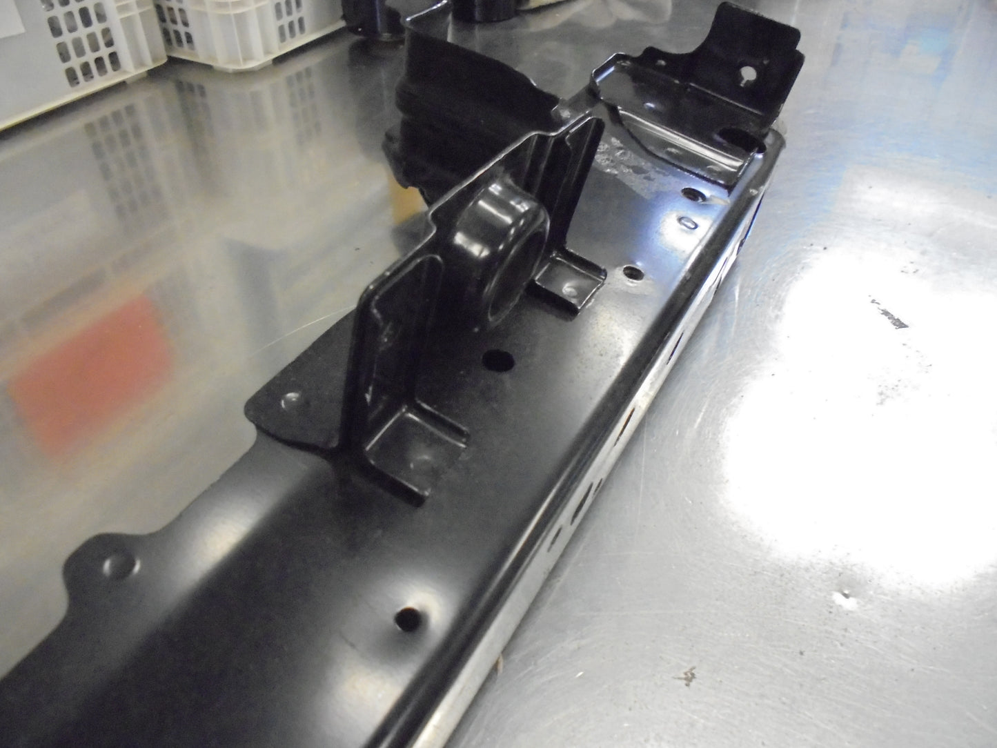 Nissan Elgrand Genuine Front Lower Radiator Support Panel New Part