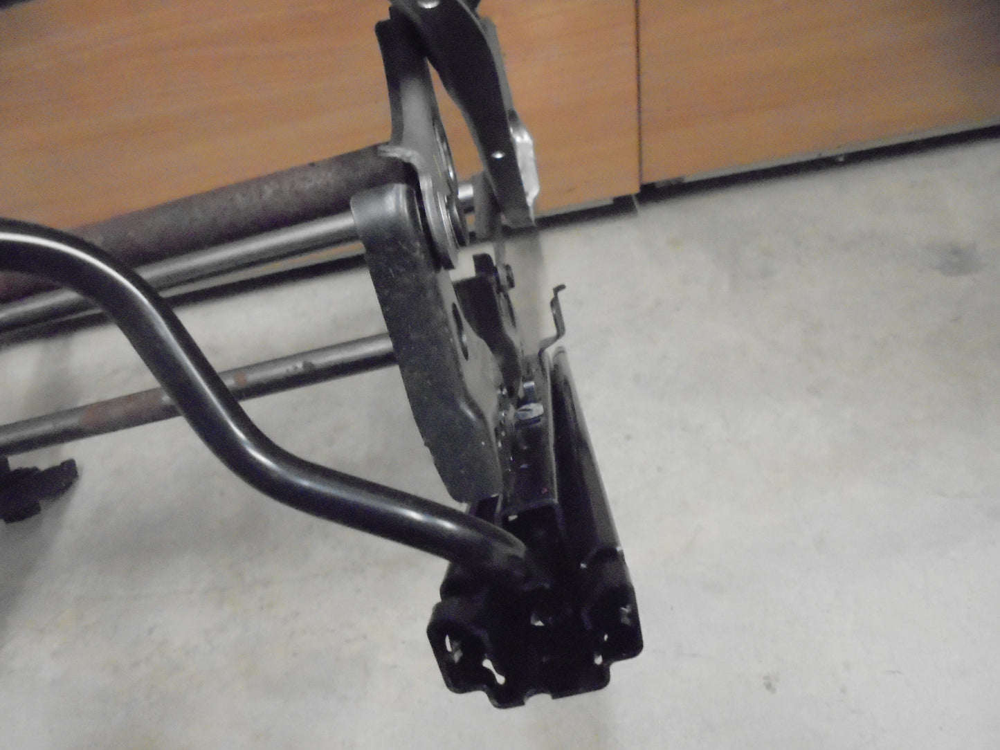 Peugeot 5008 5 Door Genuine Right Hand Front Seat Squab New Part