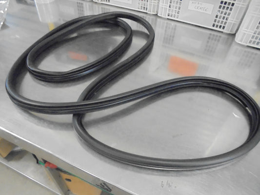 Nissan Pathfinder Genuine Right Hand Front Welt Body Side New Part