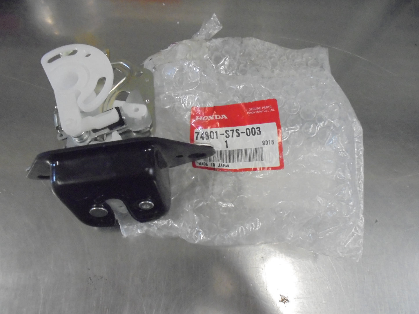 Honda Odyssey Genuine Rear Tail Gate Latch Assembly New Part
