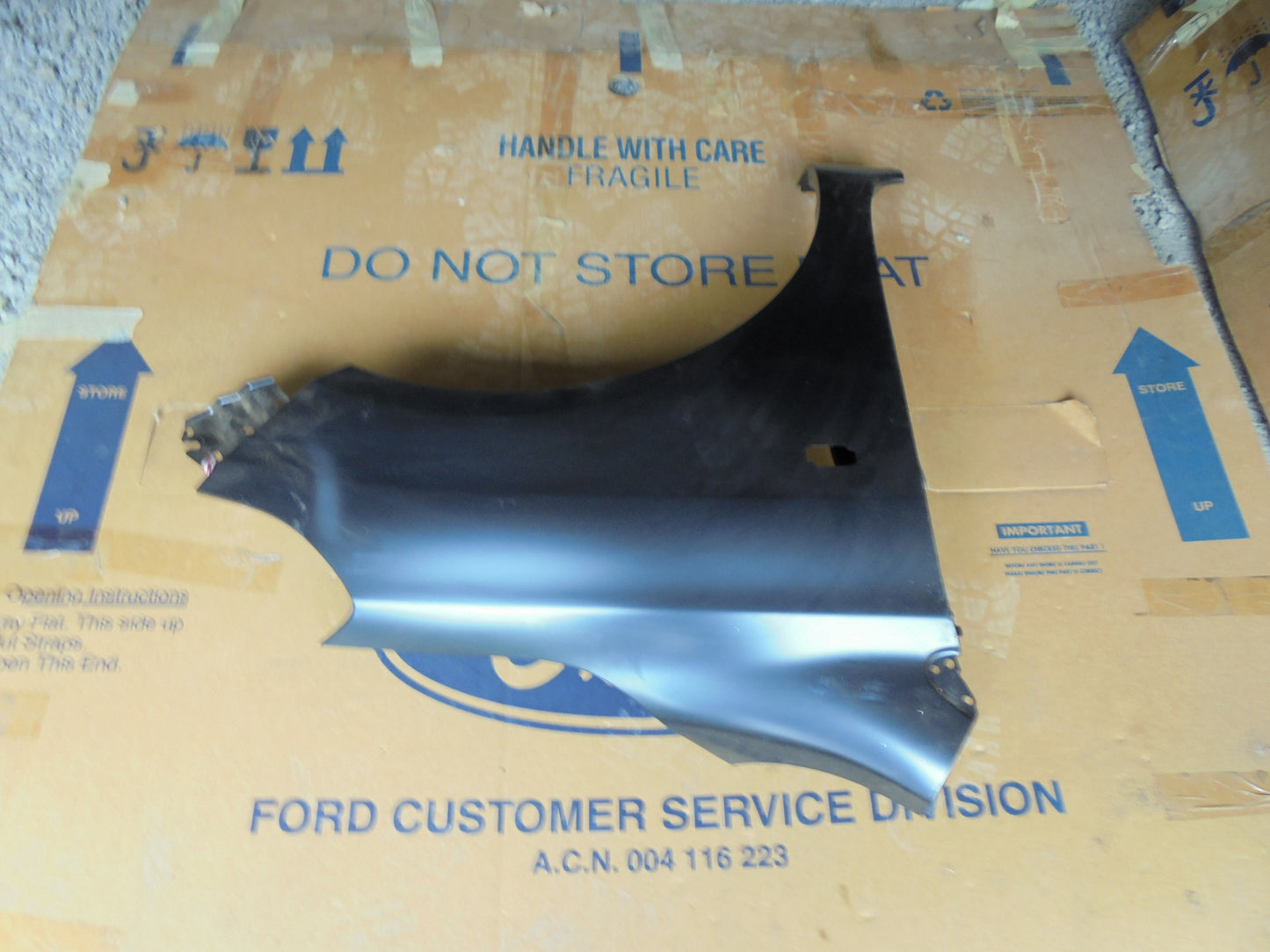 Nissan Pulsar N17 Genuine Right hand Front Guard New Part