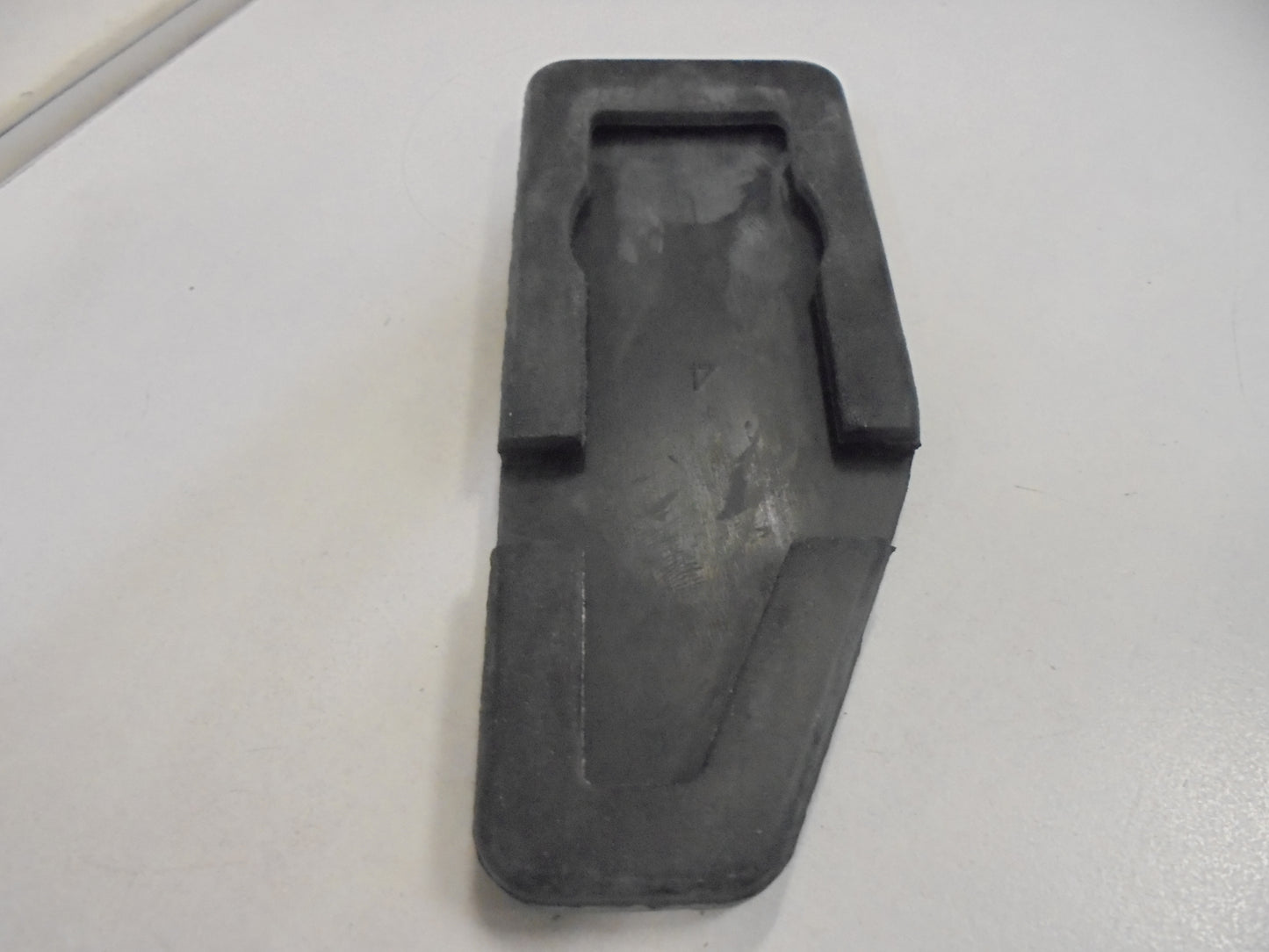 Holden Barina/Matiz Genuine Accelerator Pedal Rubber Pad New Part