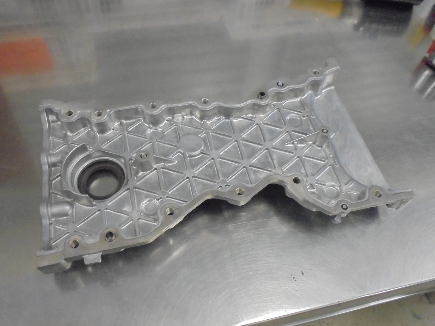 Holden Cruze 2.0Ltr Diesel Genuine Engine Oil Pump Cover New Part