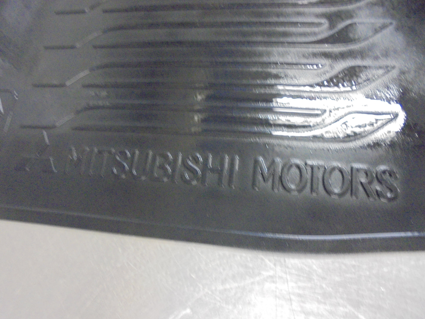 Mitsubishi MQ Triton Genuine Rubber Front Mat Set New Part