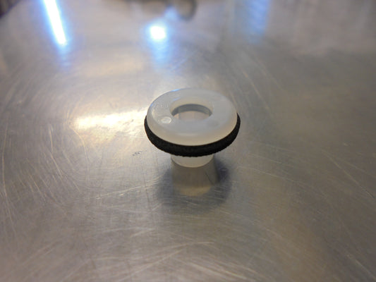 Nissan Navara Genuine Flare Clip New Part