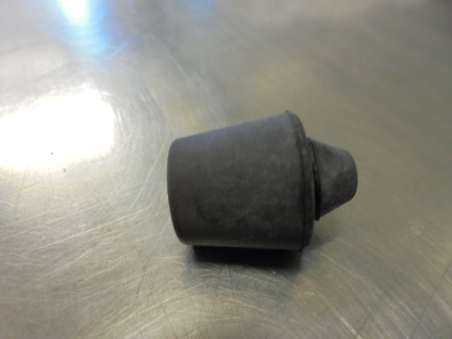 Holden Captiva/Epica Genuine Bonnet Rubber New Part