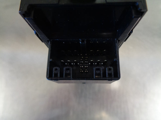 Suzuki Vitara Genuine Power Window Switch Assy New Part