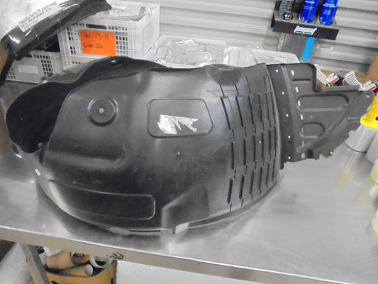 Hyundai Santa Fe Genuine Right Hand Front Inner Splash Guard New Part
