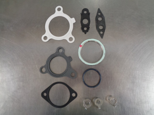 Toyota Landcruiser VDJ200 Genuine Turbocharger Right Hand Gasket Kit New Part