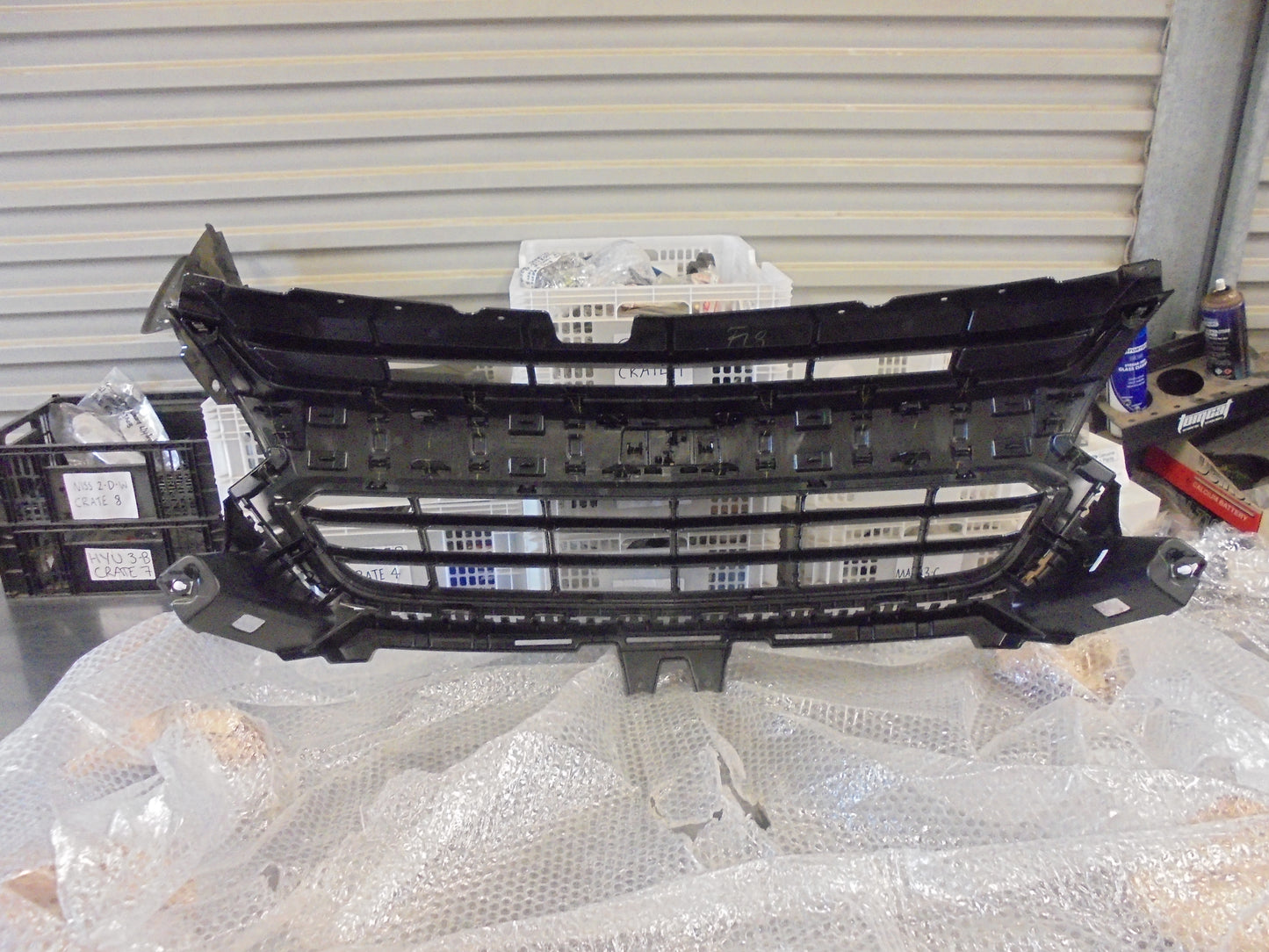 Holden RG Colorado Series 2 Genuine Black Front Grille New Part