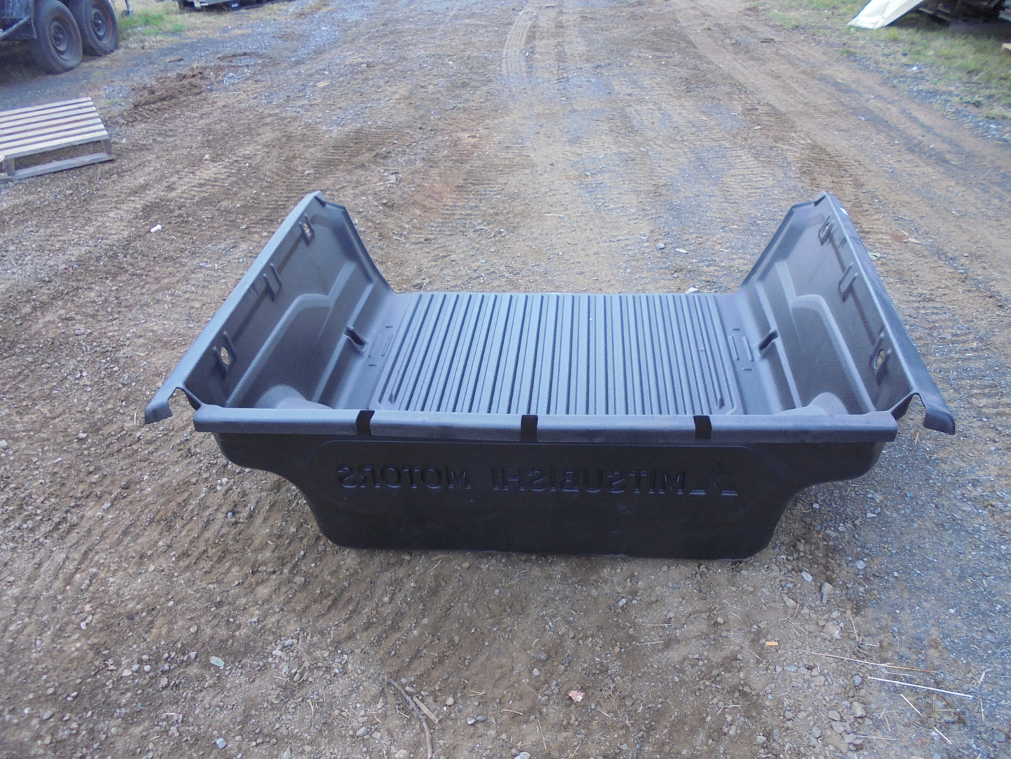 Mitsubishi MQ Triton Dual Cab Genuine Over Rail Tub Liner Suits Head Board New Part