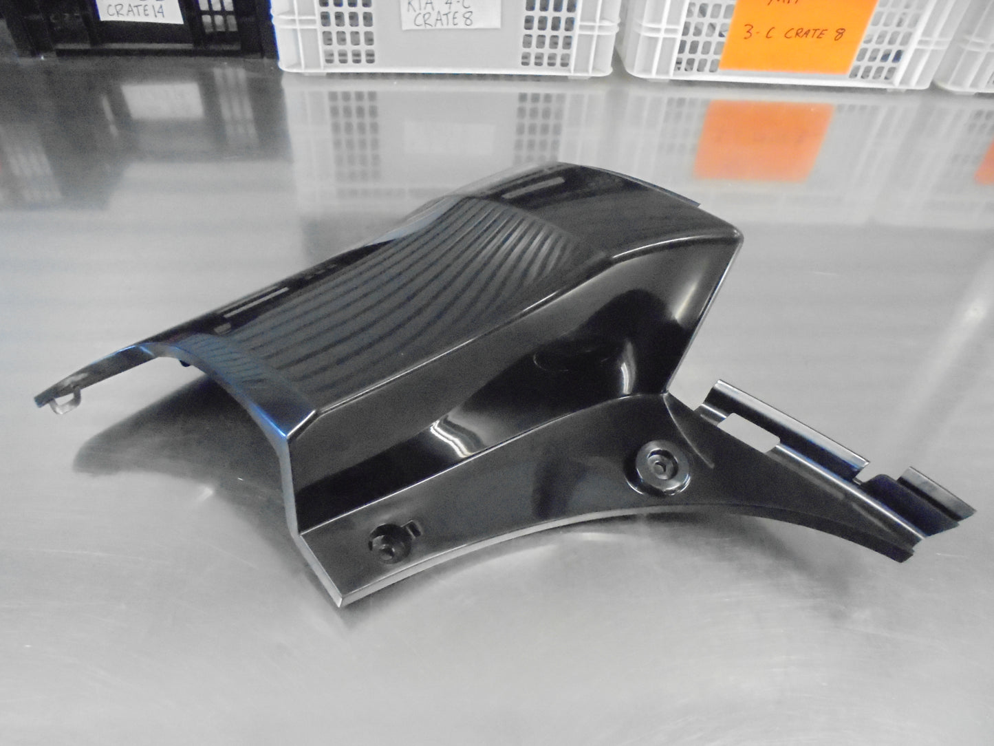 Hyundai Iload-I-Max Genuine Right Hand Rear Garnish Assembly Gusset New Part