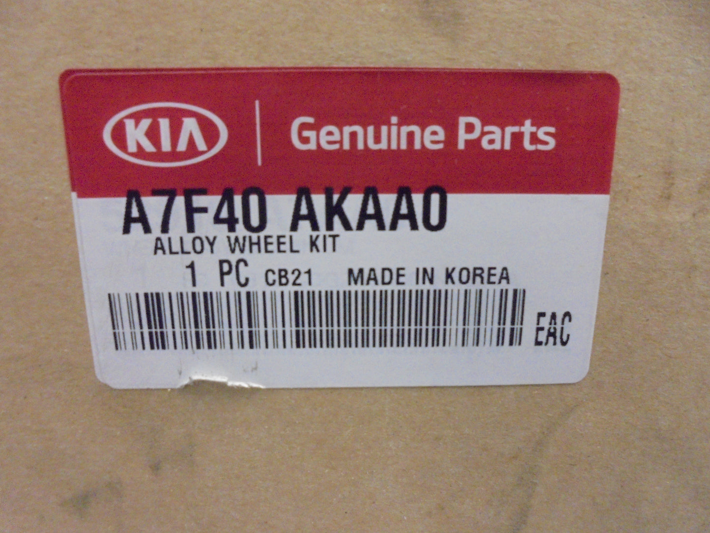 Kia Cerato Genuine Set 4 Alloy Wheels With Center Cap And Wheel Nuts New Part