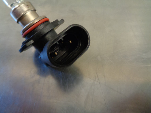 Toyota Camry Genuine 12V 65W Headlight Bulb New Part