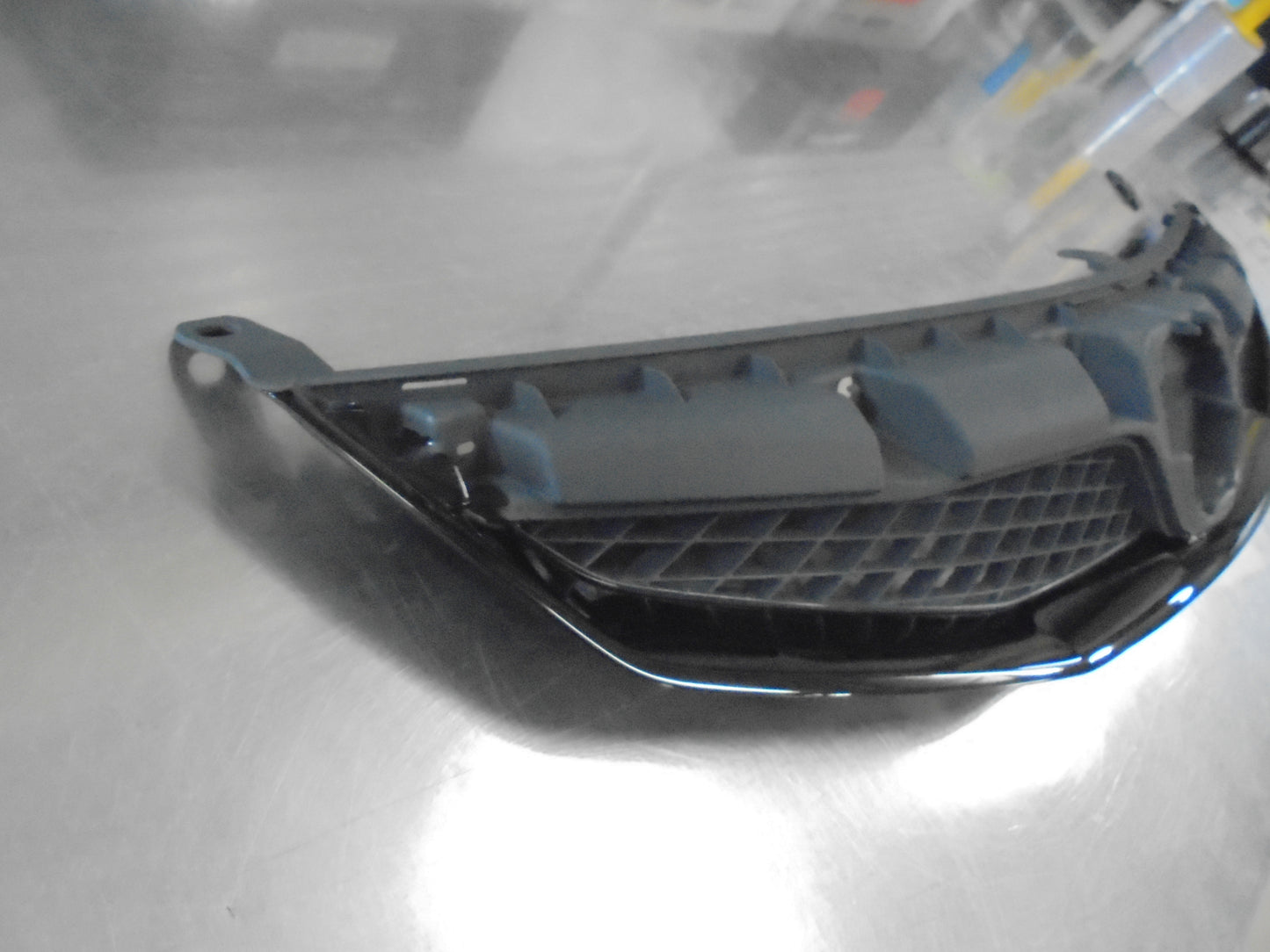 Honda Civic FD Sedan Genuine Front Grille Assembly New Part