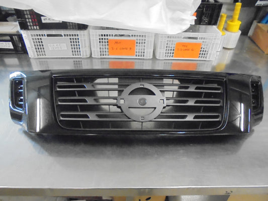 Nissan Navara D23 NP300 Genuine Front Grille Black Edition New Part