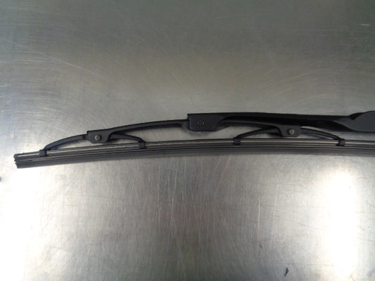 Holden Epica Genuine Left Hand Front Wiper Blade Arm New Part