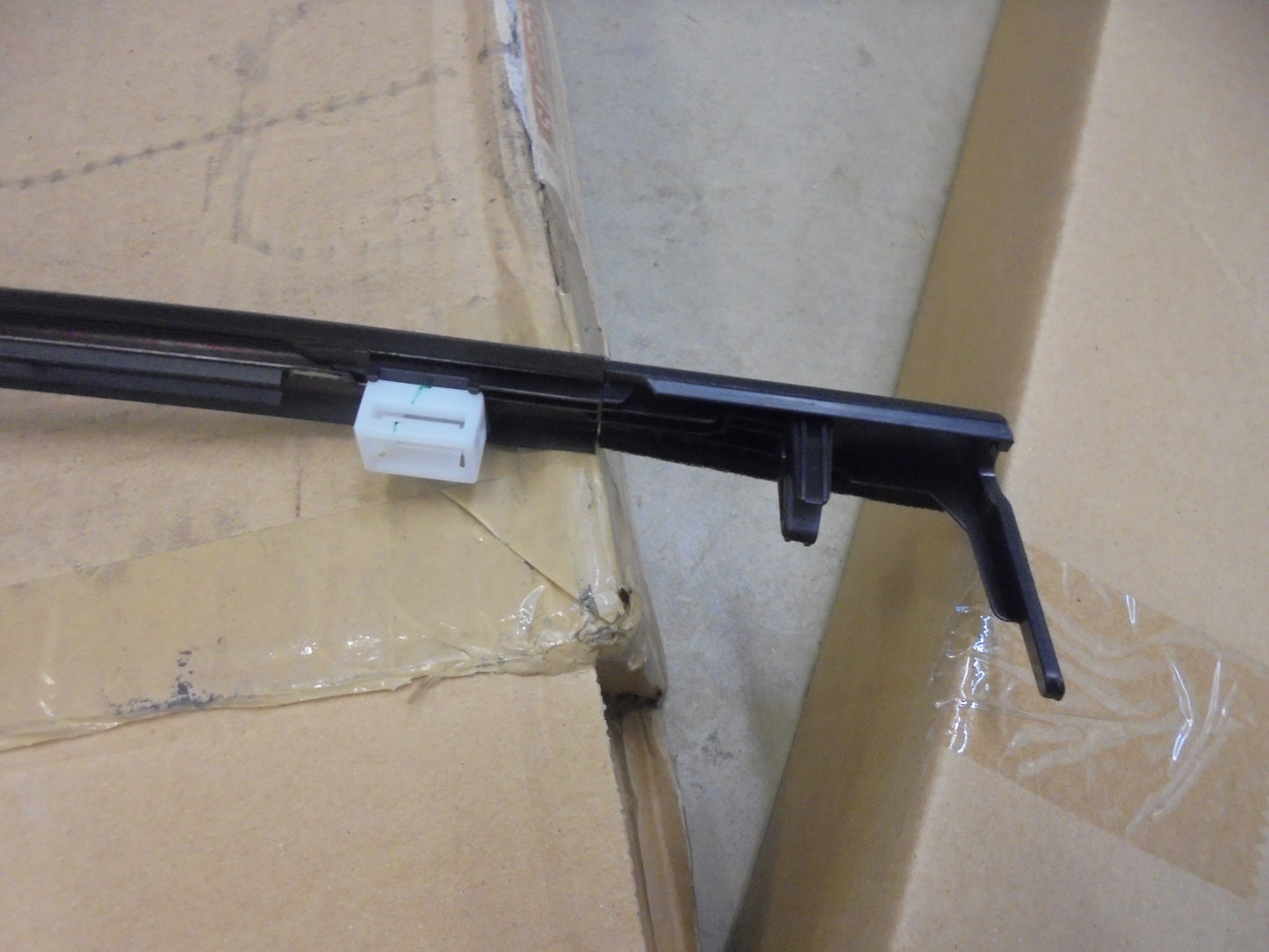 Honda CR-V Genuine Right Hand Roof Drip Moulding New Part