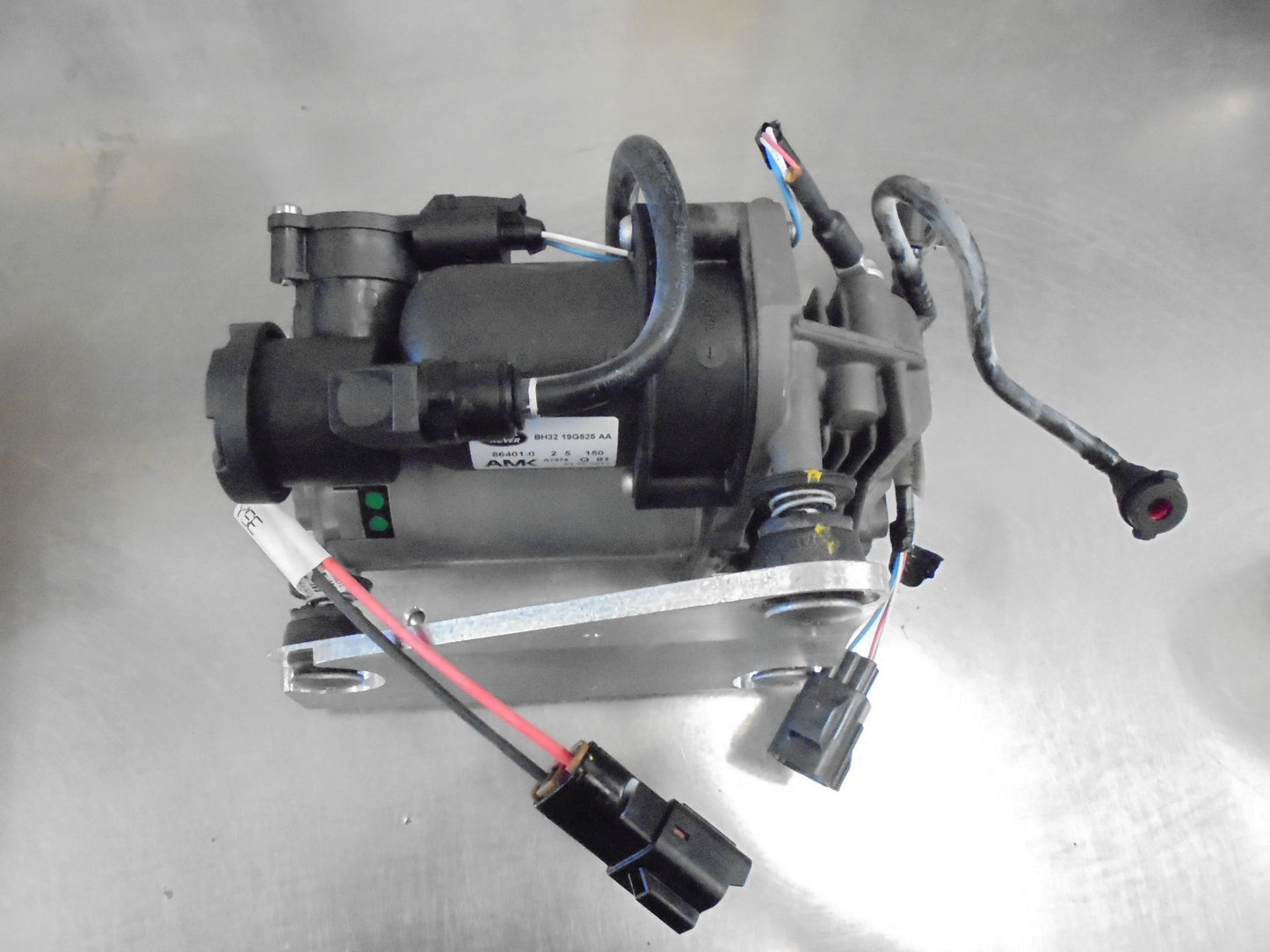 Land Rover Discovery 4 Or Ranger Rover Sport Genuine Left Hand Compressor Suspension Leveling New Part