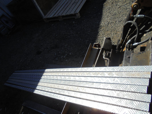 Alloy Checker Plate Drop Side Tray Capping New Part