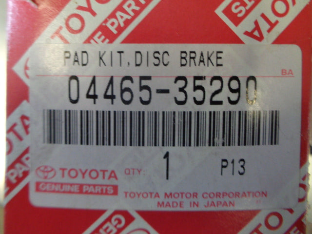Toyota 4Runner / FJ Cruiser Genuine Front Brake Pad Set New Part