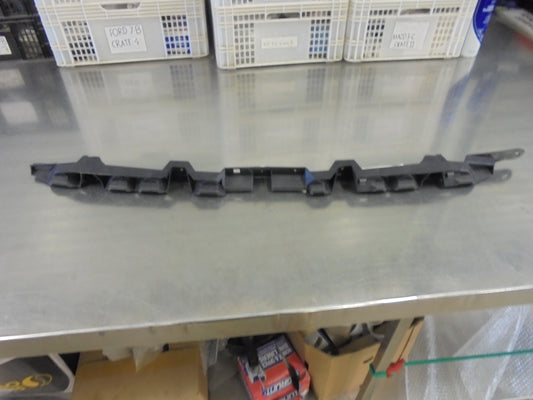 Holden Astra Genuine Rear Center Bumper Guide Mew Part