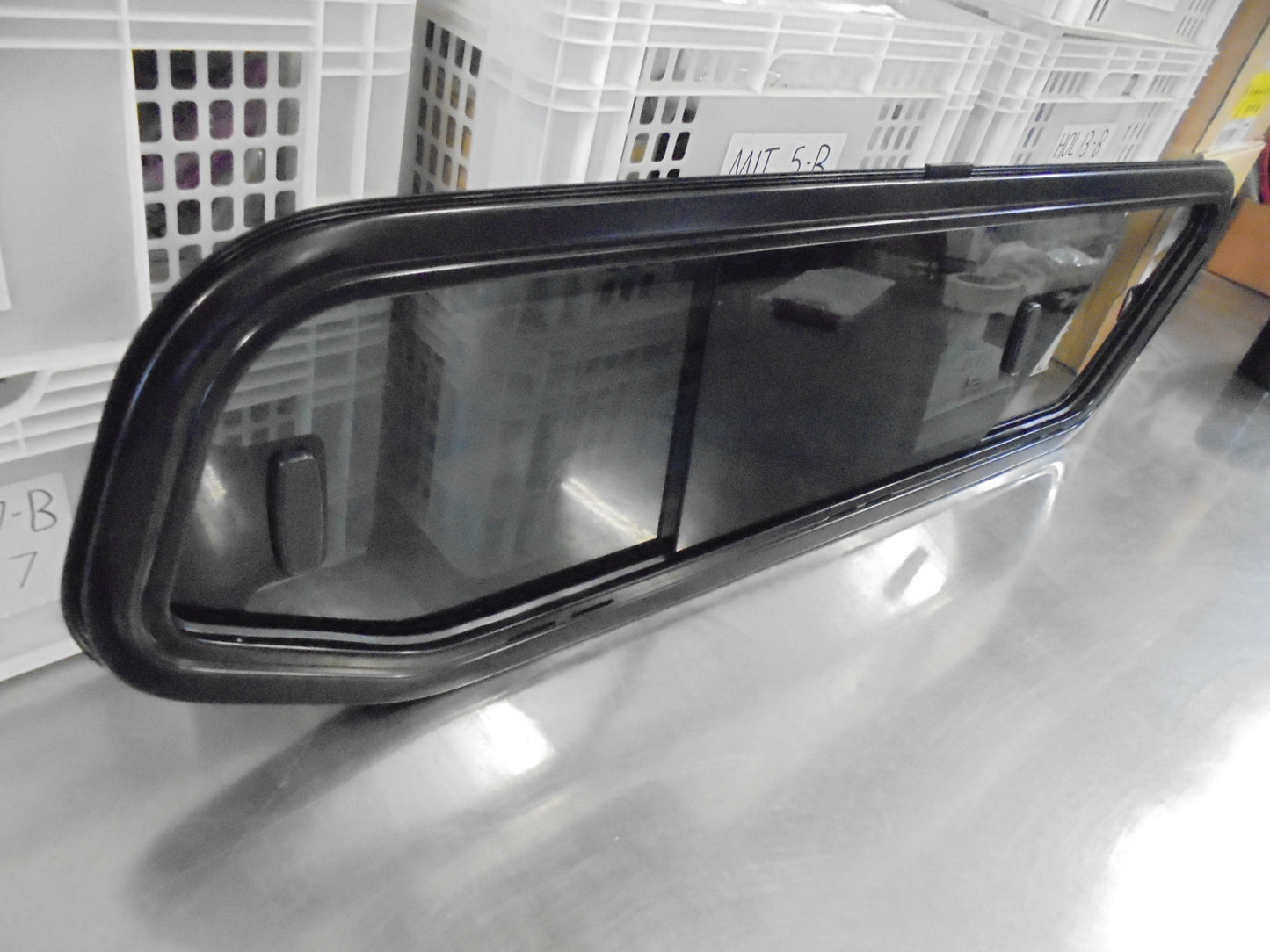 Mitsubishi Triton MQ-MR Genuine Right Hand Sliding Window + Frame New Part