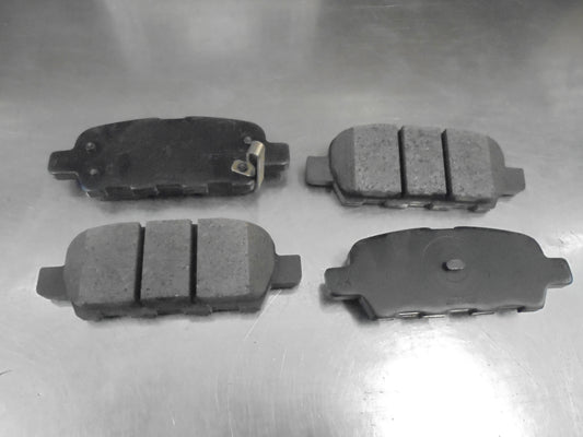 Nissan Skyline-Tiida-Qashqai-Pulsar-Murano-Leaf Genuine Rear Brake Pads New Part