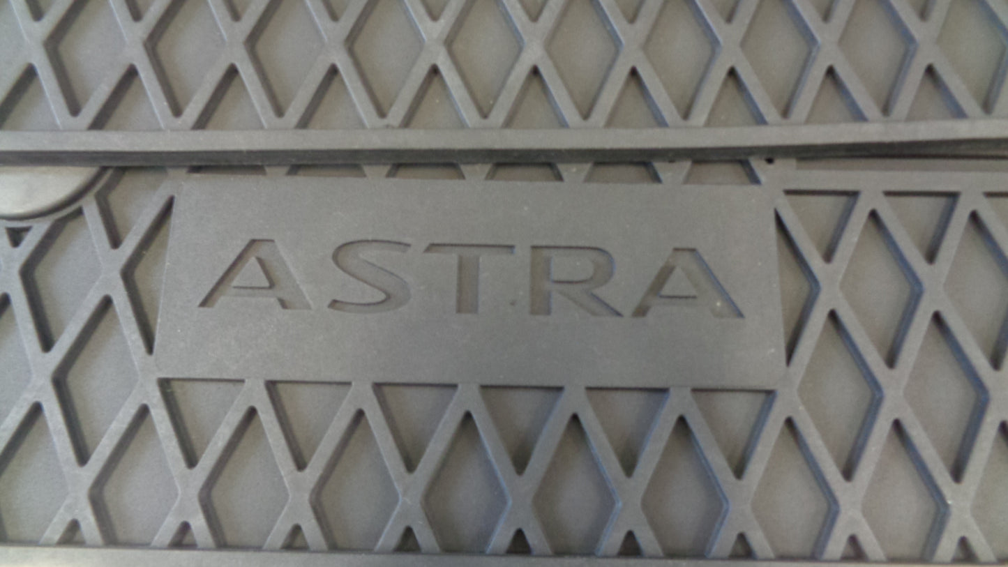 Holden Astra Hatch J Genuine Rubber Floor Mat Set New Part