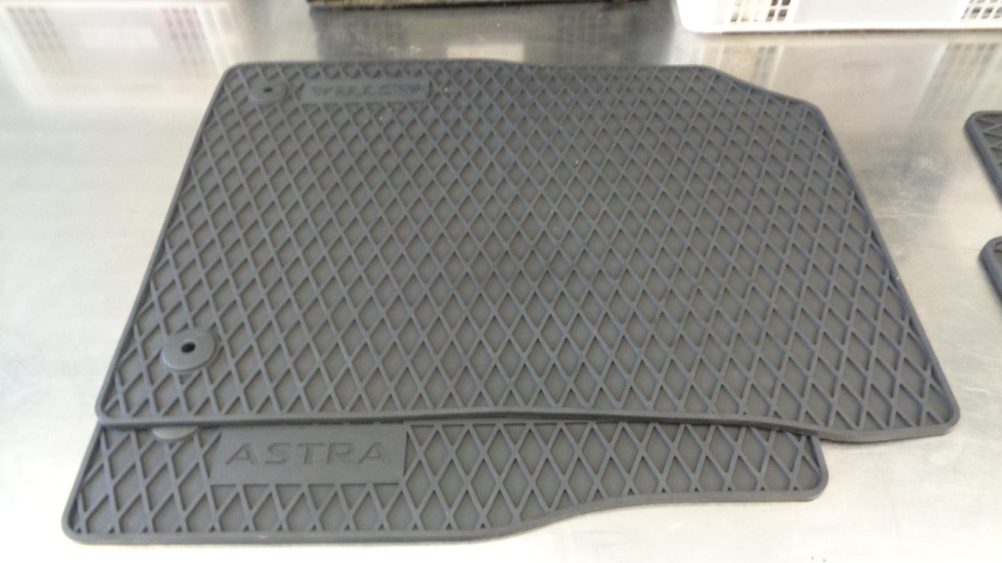 Holden Astra Hatch J Genuine Rubber Floor Mat Set New Part