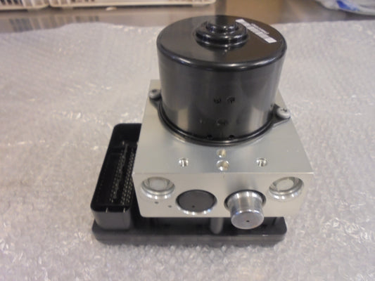 Nissan Navara D40T ST Genuine ABS Actuator Assembly New Part