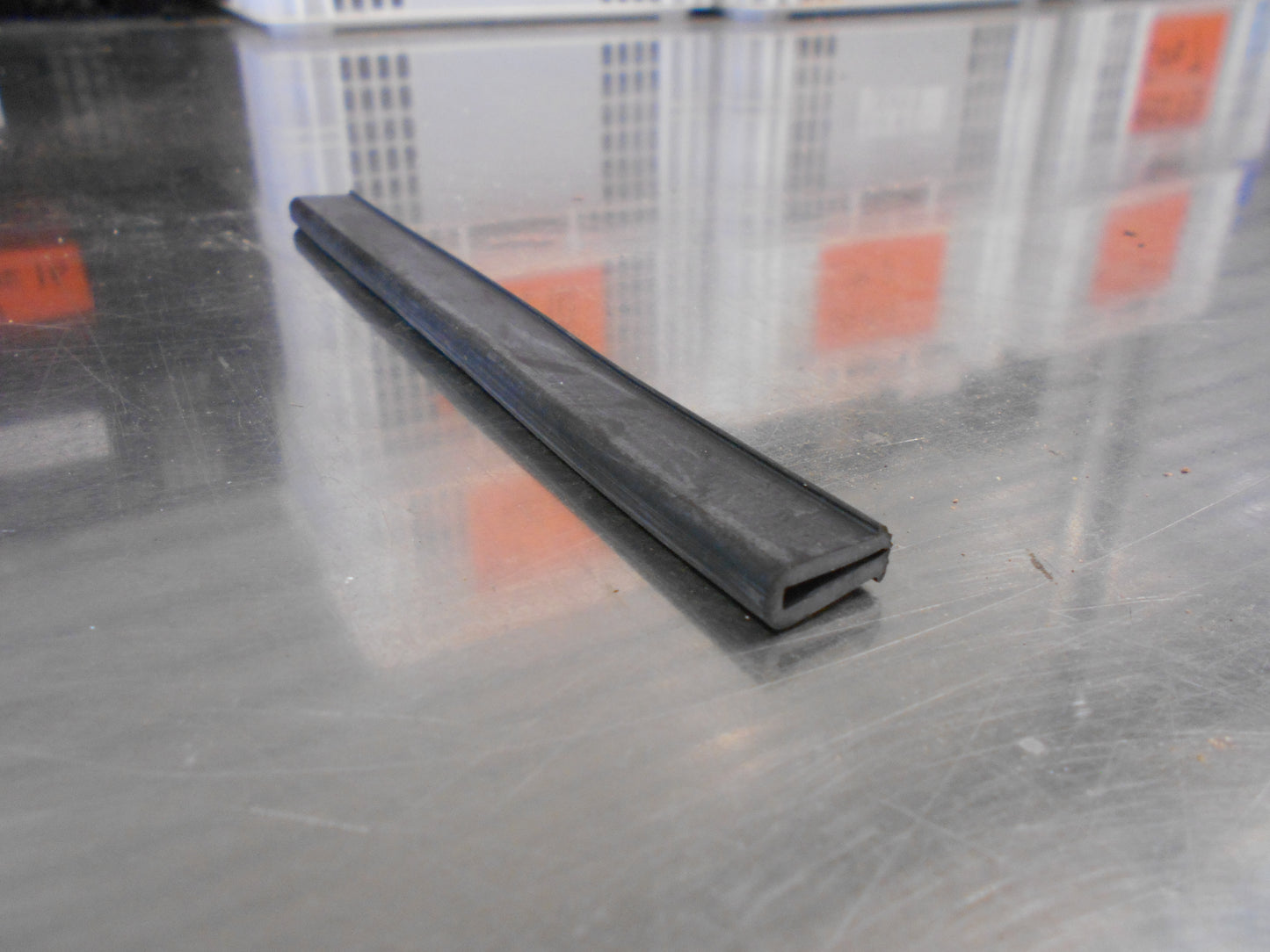 Suzuki Alto Front Window Glass Weather Strip Belt New Part
