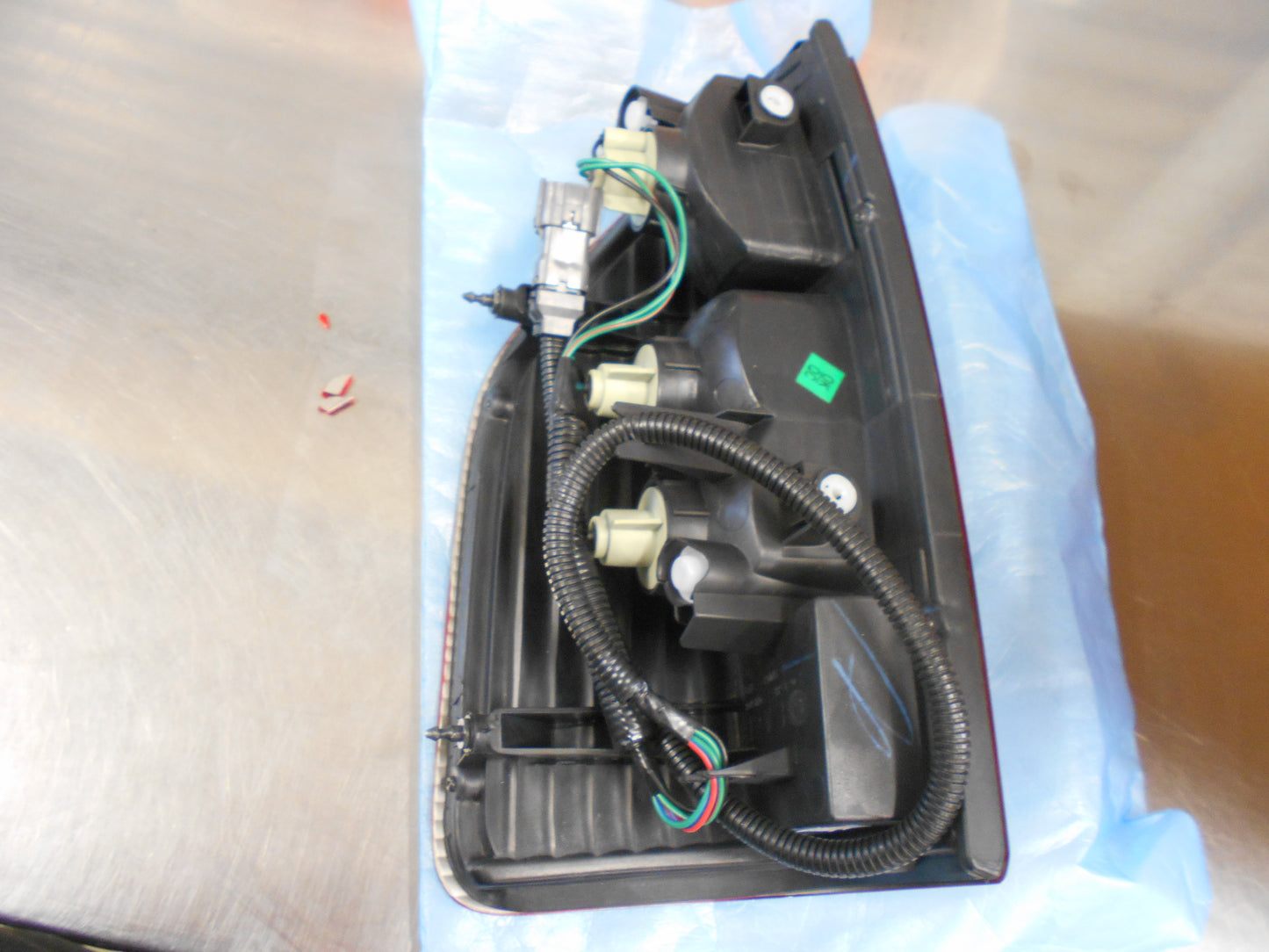 Isuzu D-Max Genuine Right Hand Rear Tail Light New Part