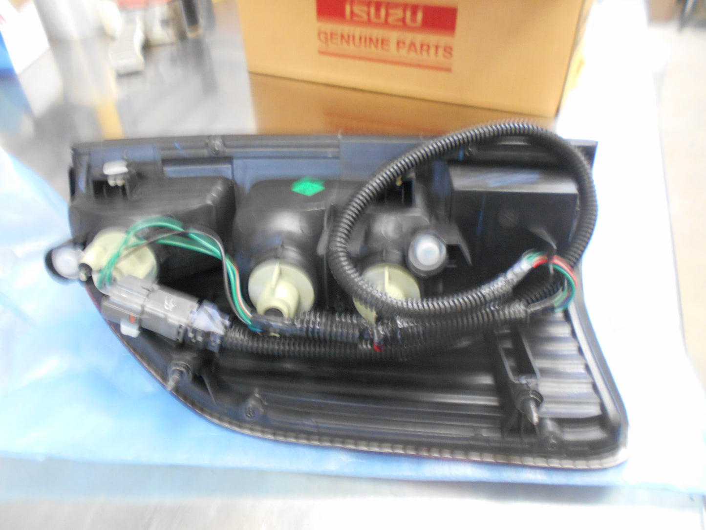 Isuzu D-Max Genuine Right Hand Rear Tail Light New Part