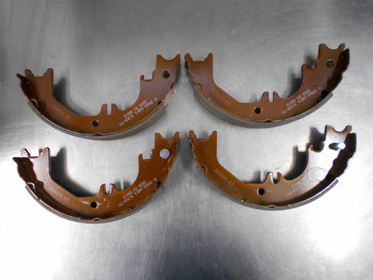 BOSCH Rear Brake Shoe Set Suits Toyota Landcruiser New Part