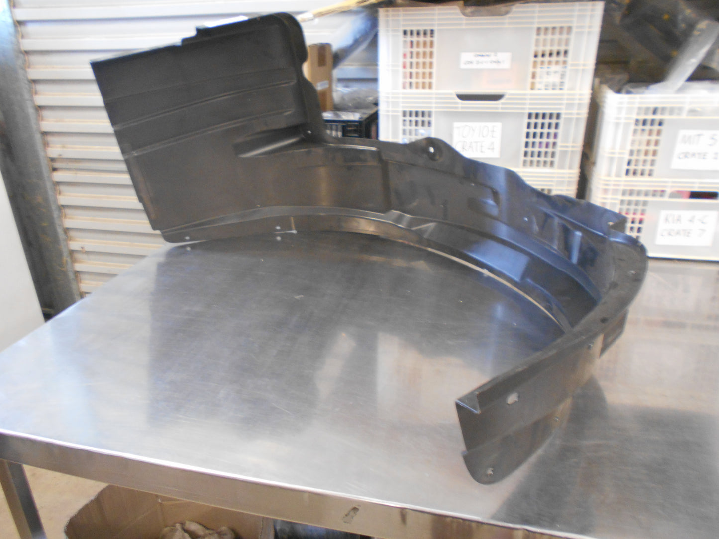 Holden Trailblazer Genuine Front Right Hand Wheel Guard Liner New Part