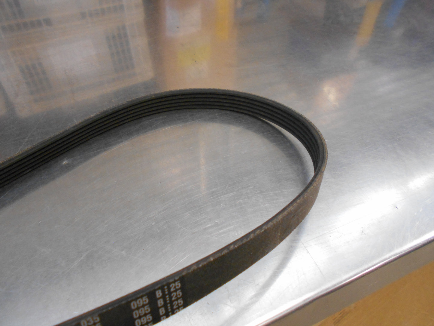 Mitsubishi/Hyundai/Citroen Genuine V-Ribbed Belt New Part