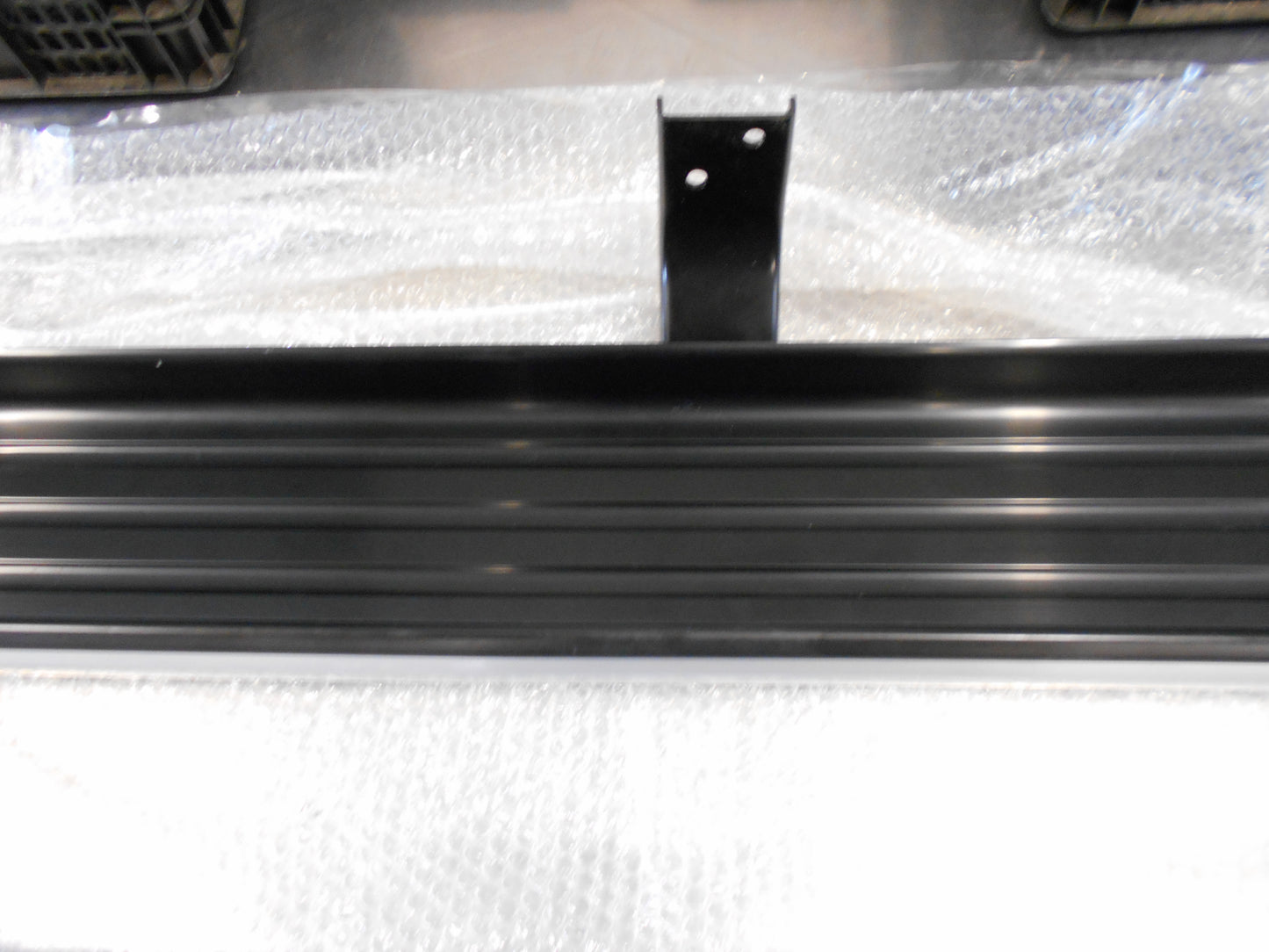 Nissan NP300 Navara Dual Cab Genuine Right Hand Side Step New Part