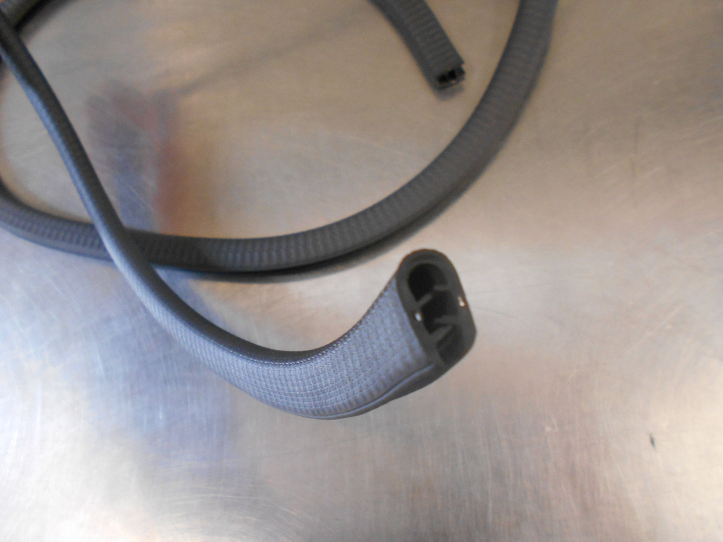 Suzuki SF413 Swift Genuine Front Door Pinchweld Rubber New Part