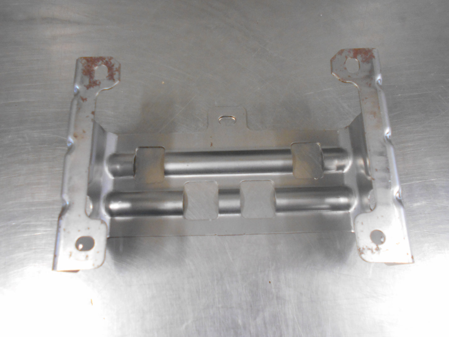 Suzuki Kizashi Genuine Centre Console Rear Bracket New Part