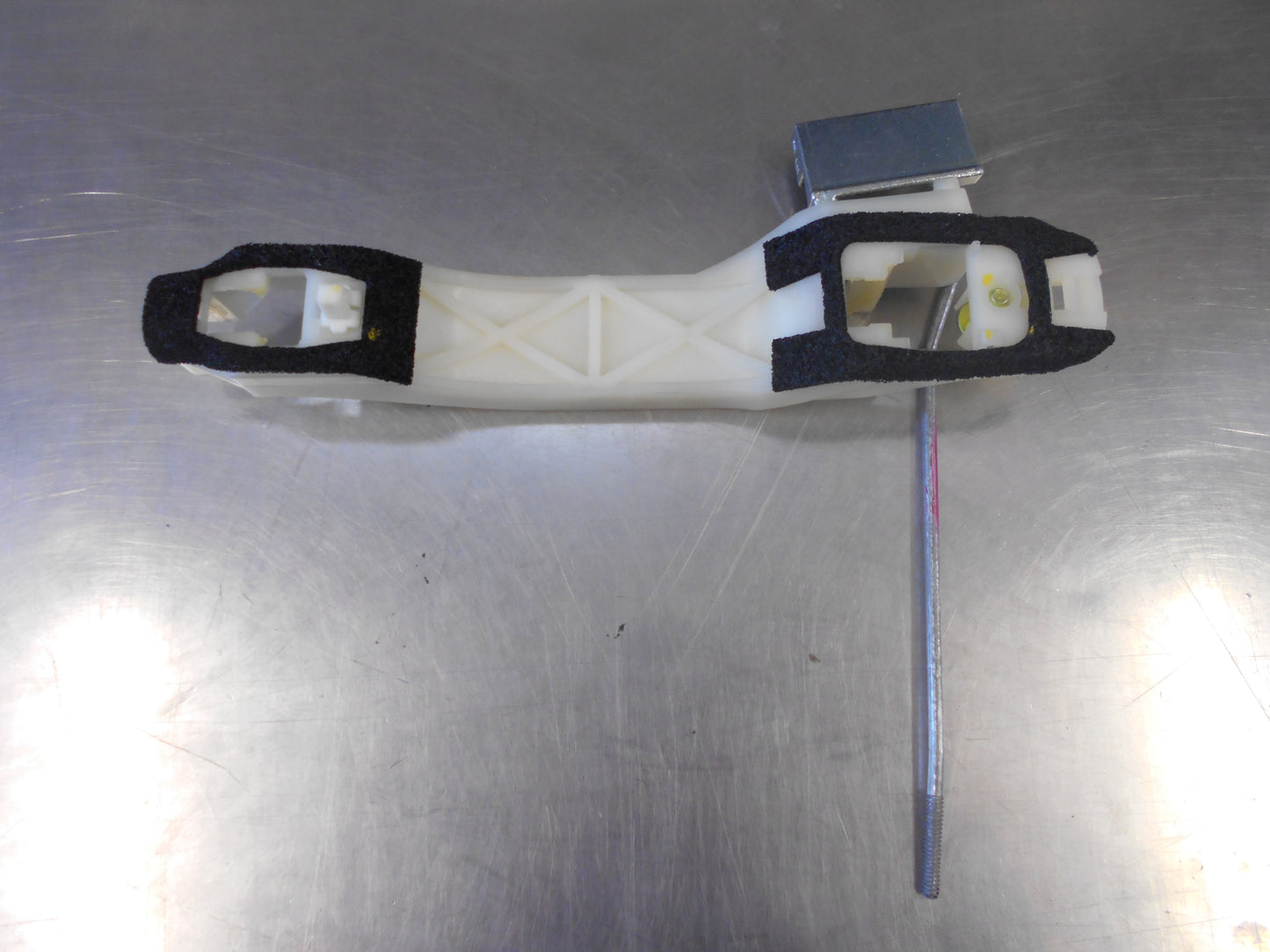Holden Captiva Genuine Left Hand Rear Door Handle Housing New Part