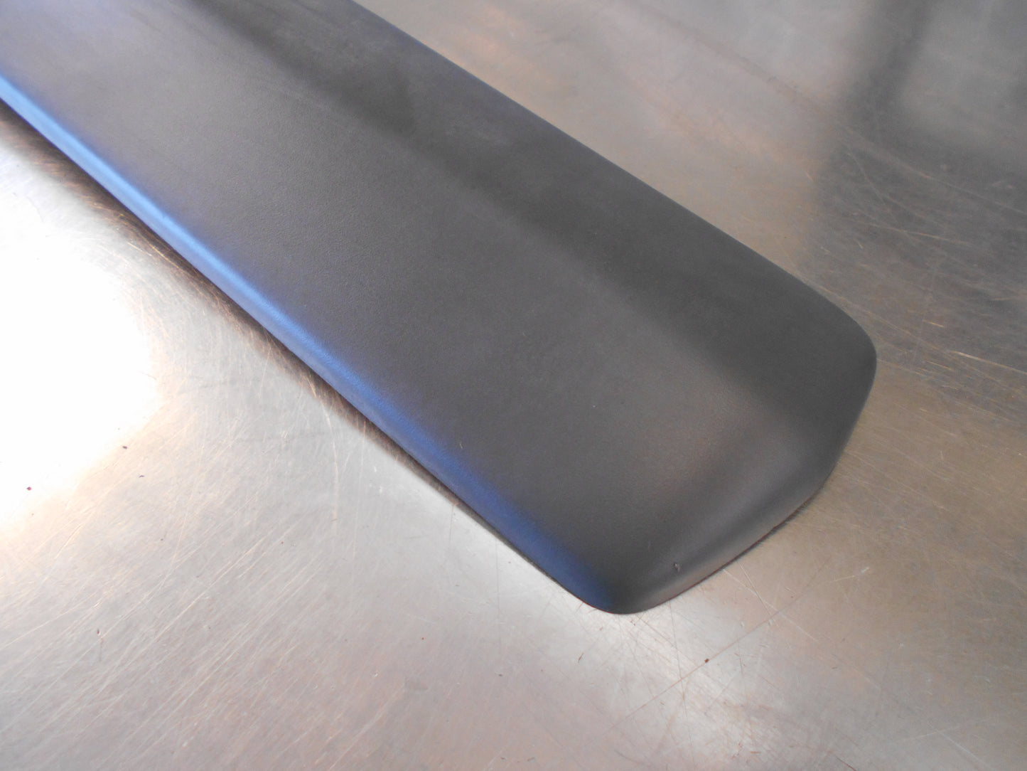 Isuzu D-Max Genuine Left Hand Rear Door Mould New Part