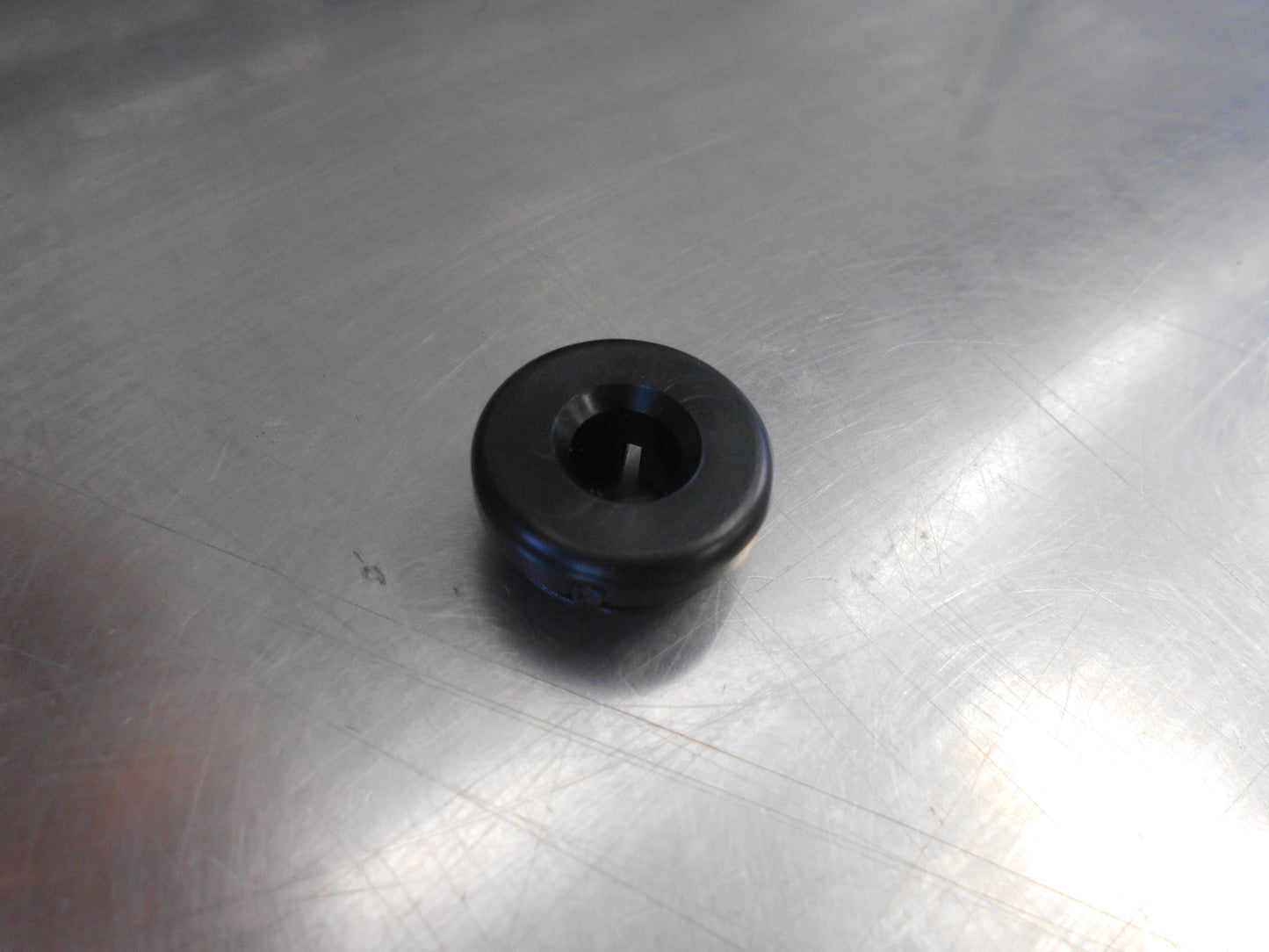 Nissan Various Models Genuine Bonnet Support Rod Grommet New Part