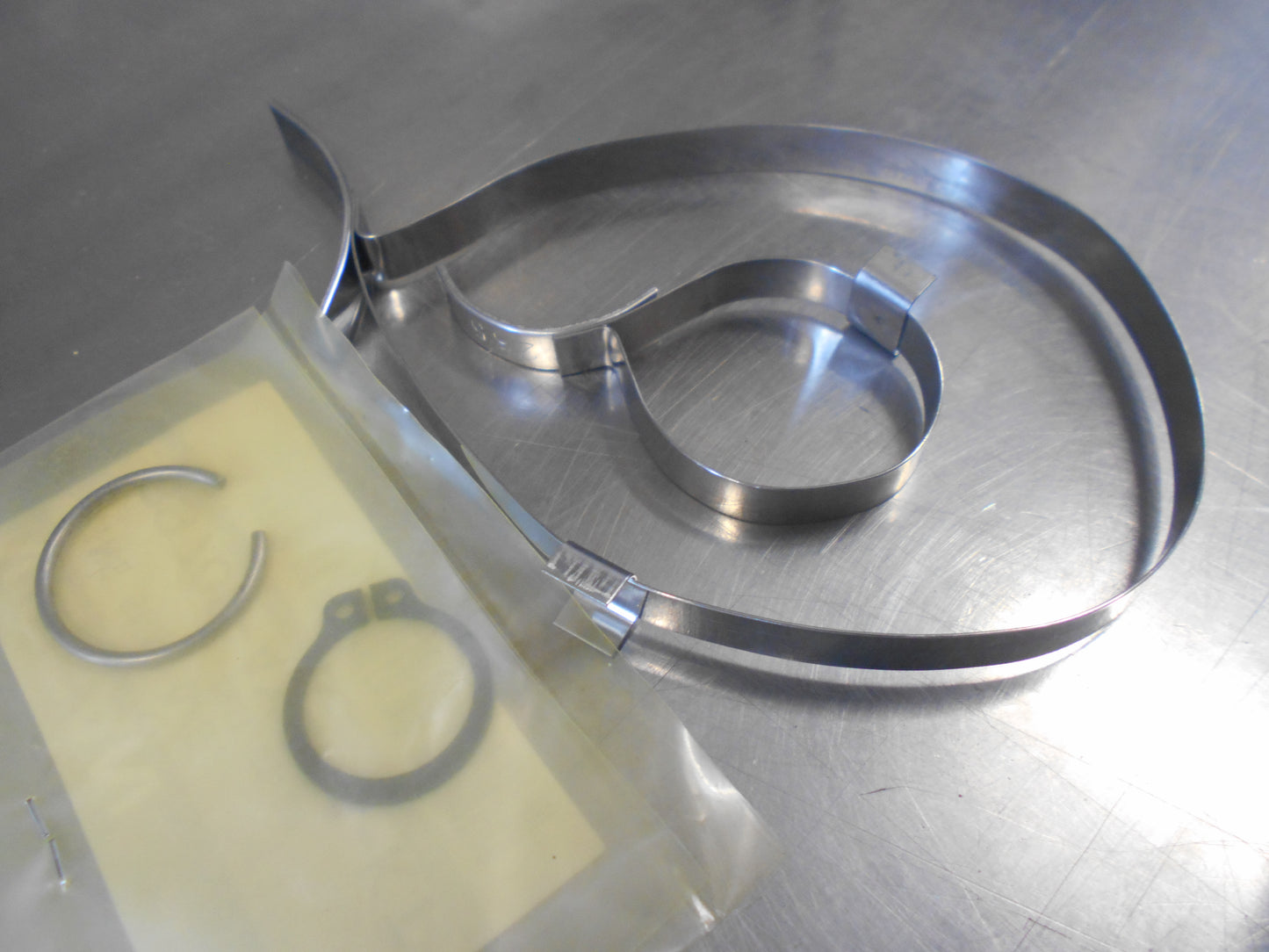 Nissan Murano / Rogue Genuine Inner CV Joint Boot Repair Kit New Part