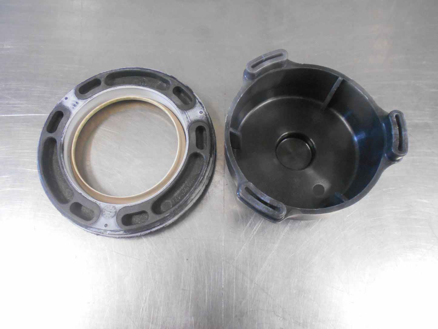 Nissan X-Trail / Qashqai Genuine Crankshaft Front Oil Seal New Part