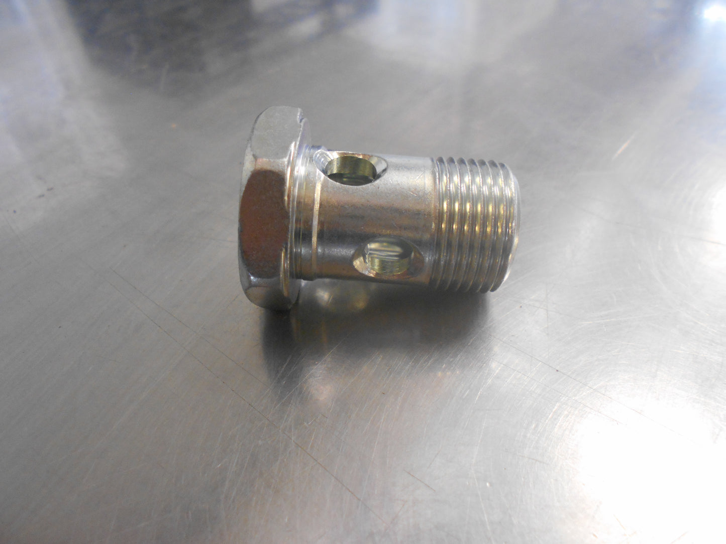 Toyota Various Models Genuine Oil Cooler Pipe Union Bolt New Part
