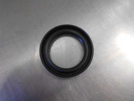 Nissan Patrol Genuine Gearbox Output Seal New Part