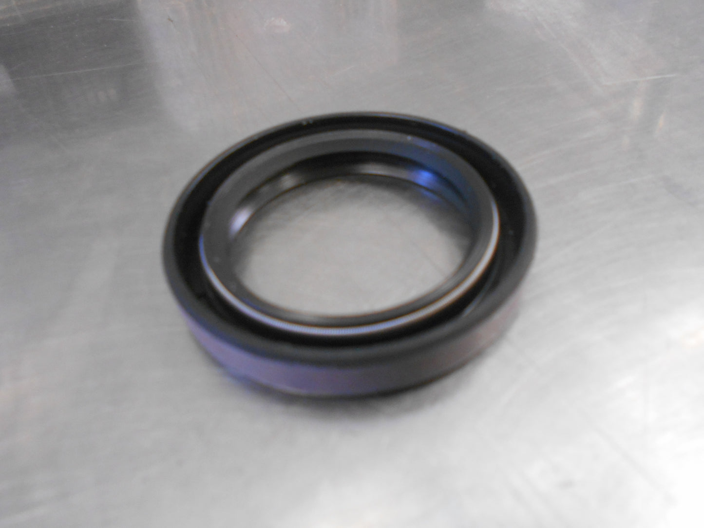Nissan Patrol Genuine Gearbox Output Seal New Part